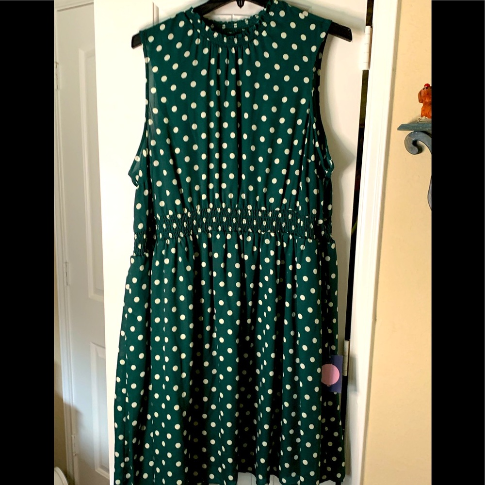 ModCloth, 4X, green with white polka dots, never worn, and NWT